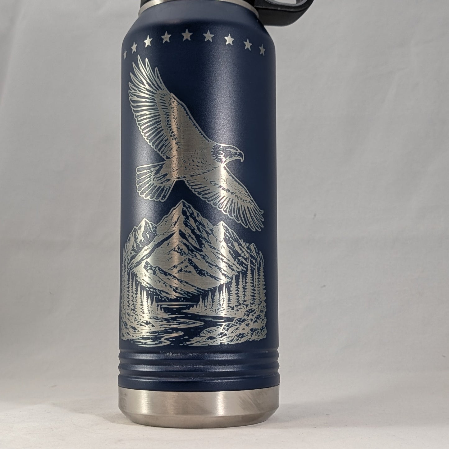 32 oz Navy Polar Camel Laser Engraved Water Bottle – Majestic Soaring Eagle